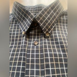 Roundtree & Yorke black check shirt size closet
